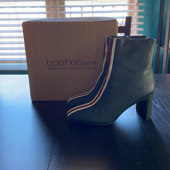 Boohoo | Shoes | Boohoo Green Heeled 